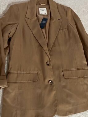 NWT Abercrombie & Fitch Women's Camel/Tan Single-Breasted Blazer